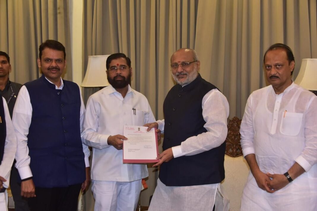 Maharashtra Political Crisis: Eknath Shinde Resigns as CM, BJP-led Mahayuti Seeks Mandate to Form New Govt