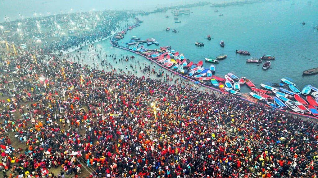 MahaKumbh 2025 Begins: 4 Crore Devotees Expected, Security Heightened with 40,000 Personnel and High-Tech Surveillance