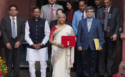 Big Tax Relief for Middle Class: No Income Tax on Earnings up to ₹12 Lakh Under New Regime