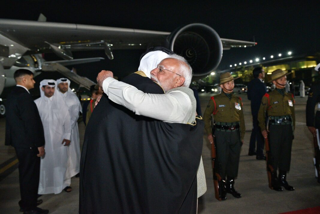 PM Modi Greets Amir of Qatar with Warm Hug During His State Visit to India