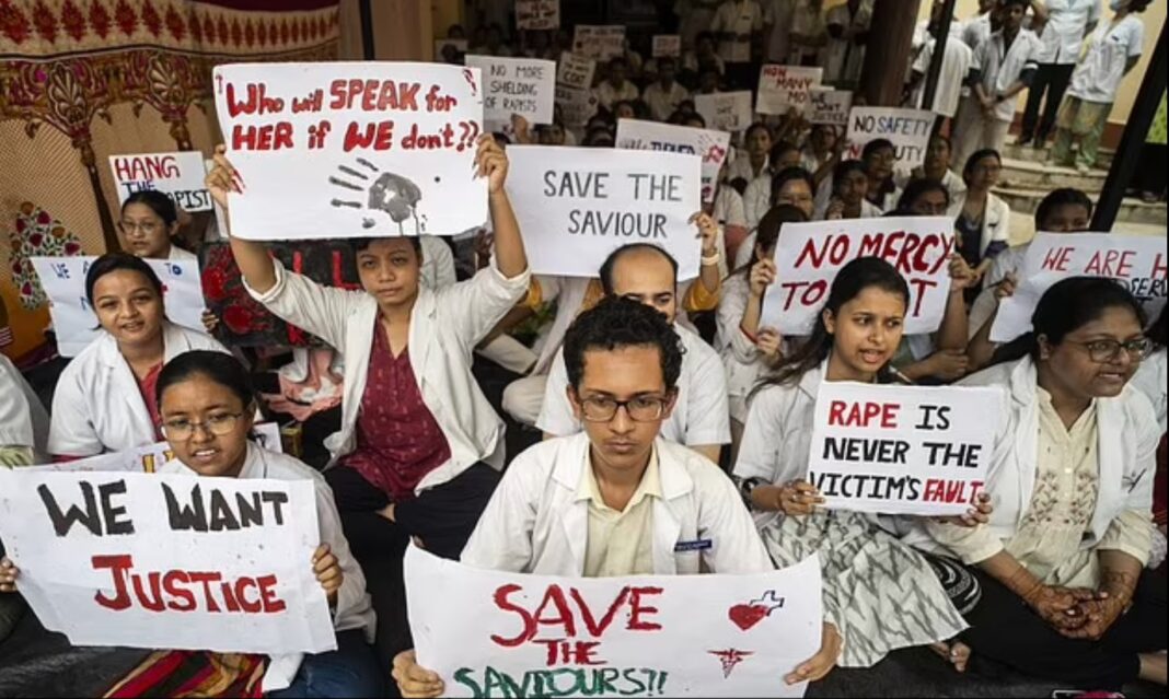 19-Year-Old Girl Allegedly Gang-Raped in Varanasi by 23 People for a Week; 6 arrested