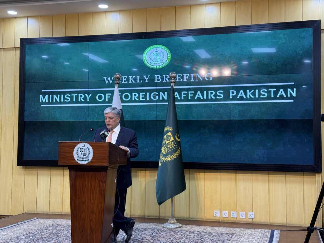 Pakistan Distances Itself from 26/11 Accused Tahawwur Rana Amid Extradition to India