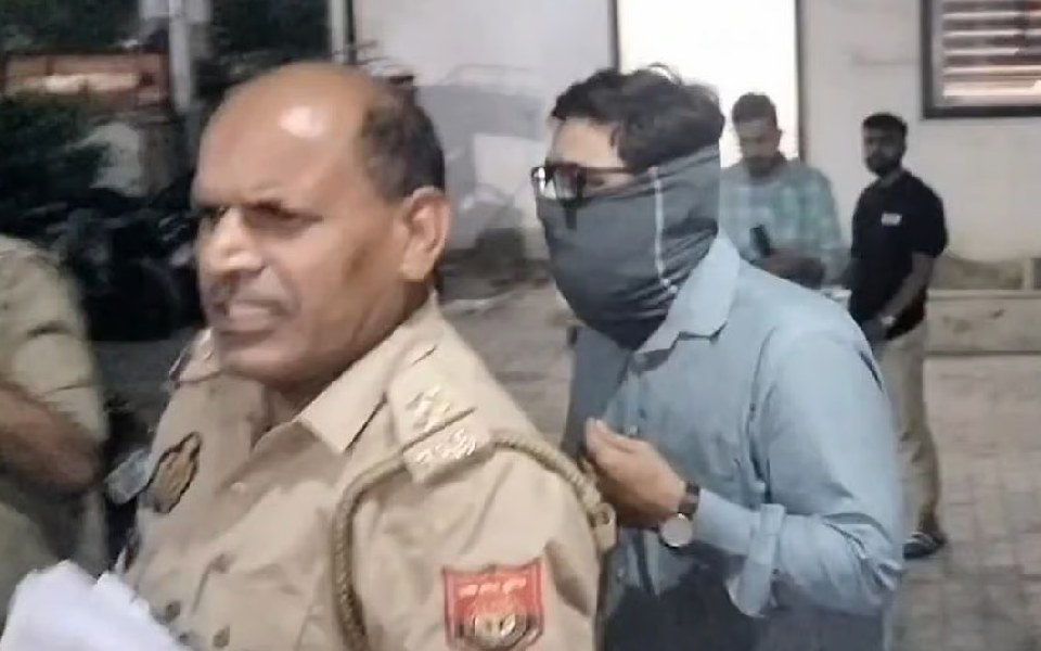 Canara Bank Officer Arrested for Stealing ₹10 Lakh from Vrindavan Temple’s Donation Boxes