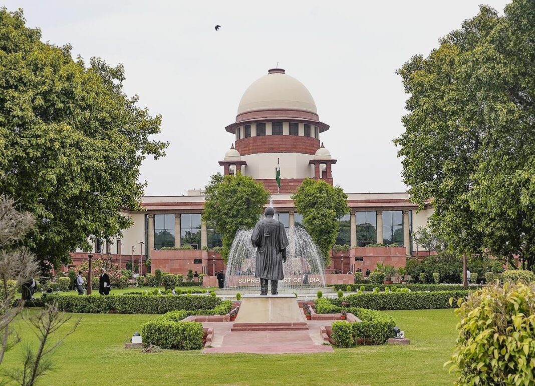 SC Reserves Verdict on Waqf Law Challenge, Highlights Role of Charity in Multiple Religions
