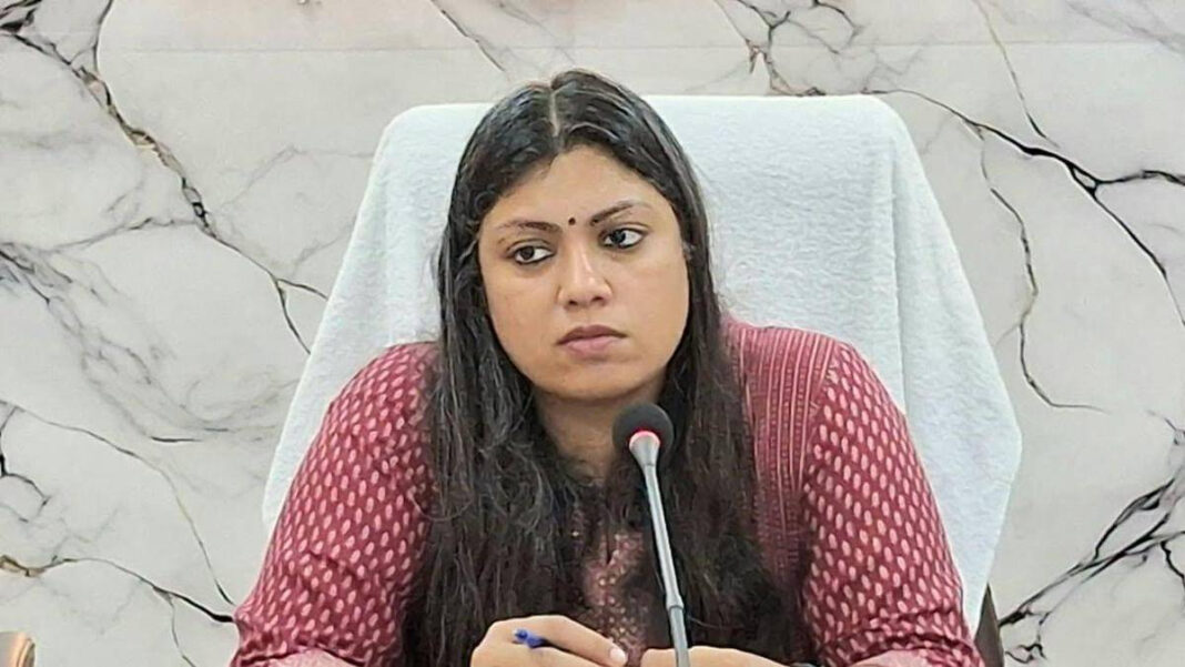 Lawyers Group Pursues New Hearing in CEC Law Challenge and Noida DM Case Lawyers' Group Seeks New Hearing in CEC Law Challenge & Noida DM Case