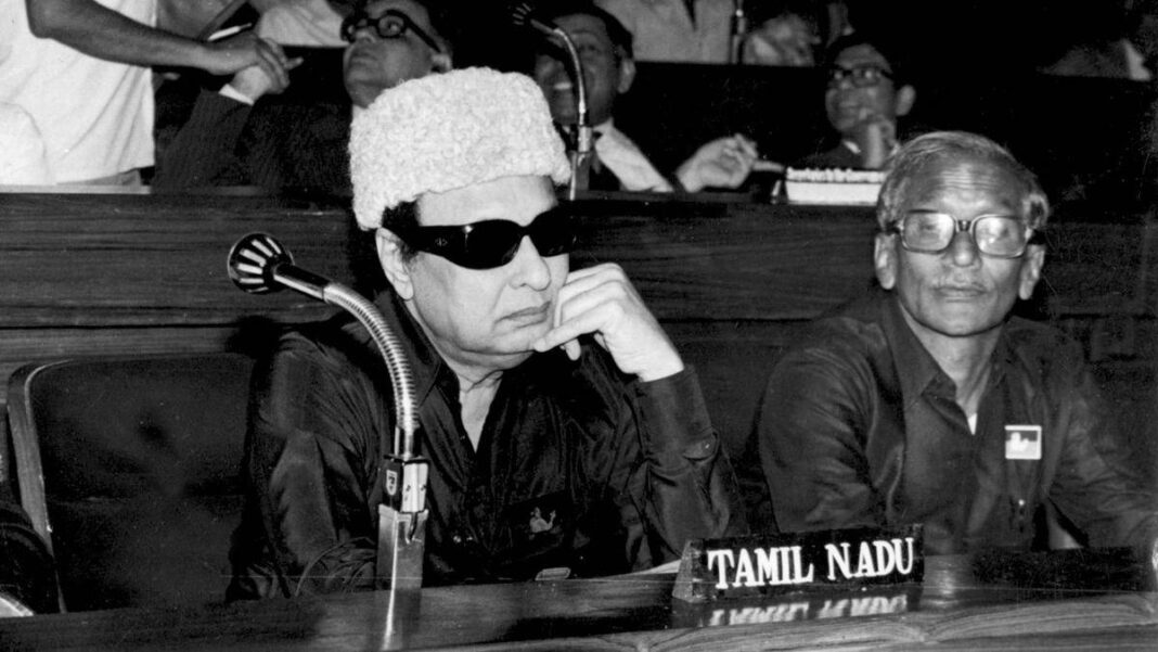 Historical Lessons from AIADMK and DMK Rebellions in Tamil Nadu AIADMK and DMK Rebellions: Historical Lessons for Tamil Nadu Politics