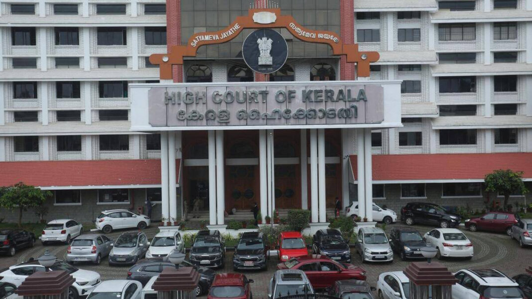Kerala High Court Directs Transparent Selection of Sabarimala, Malikappuram Melsanthis Kerala High Court Directs Transparent Selection of Sabarimala, Malikappuram Melsanthis