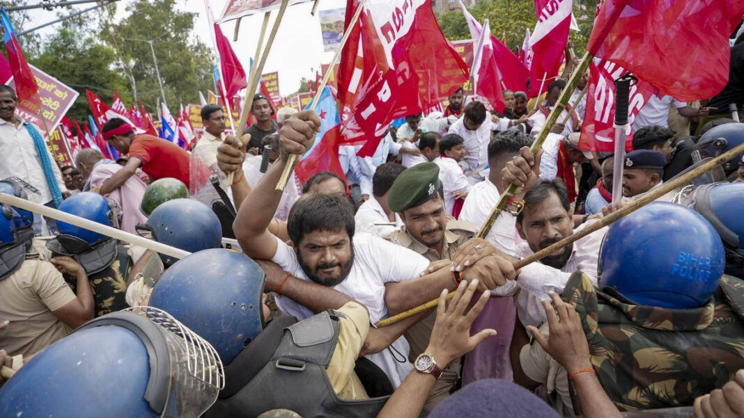 Clashes in Patna as Protesters Demand CEC Gyanesh Kumars Resignation Protesters Demand CEC Gyanesh Kumar's Resignation Amid Patna Clashes