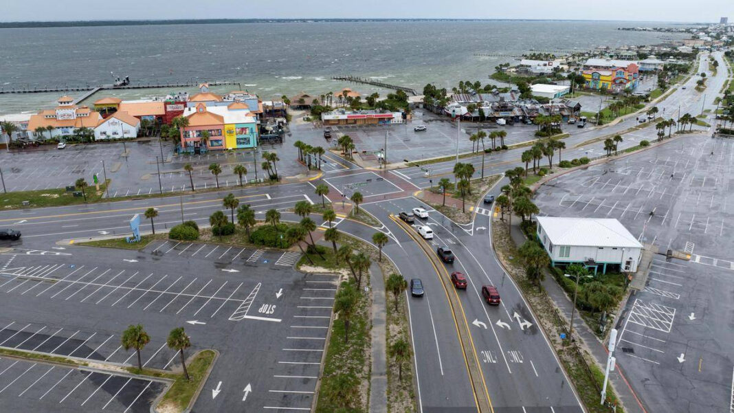 Hurricane Isaias lashes U.S. Gulf Coast with wind and rain hours before it comes ashore