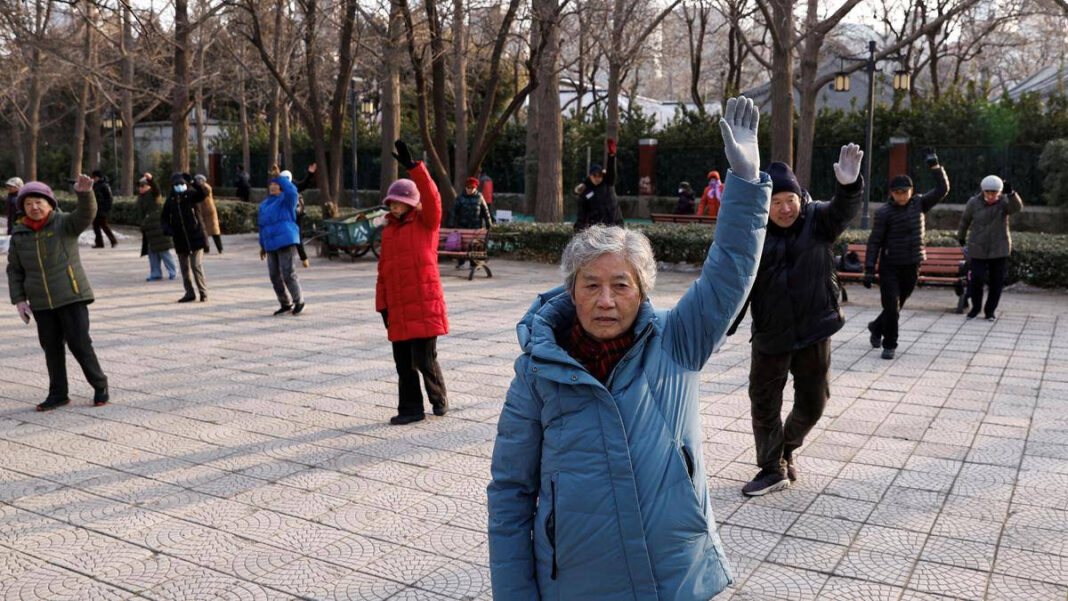Beijings population expected to become super-aged by 2035