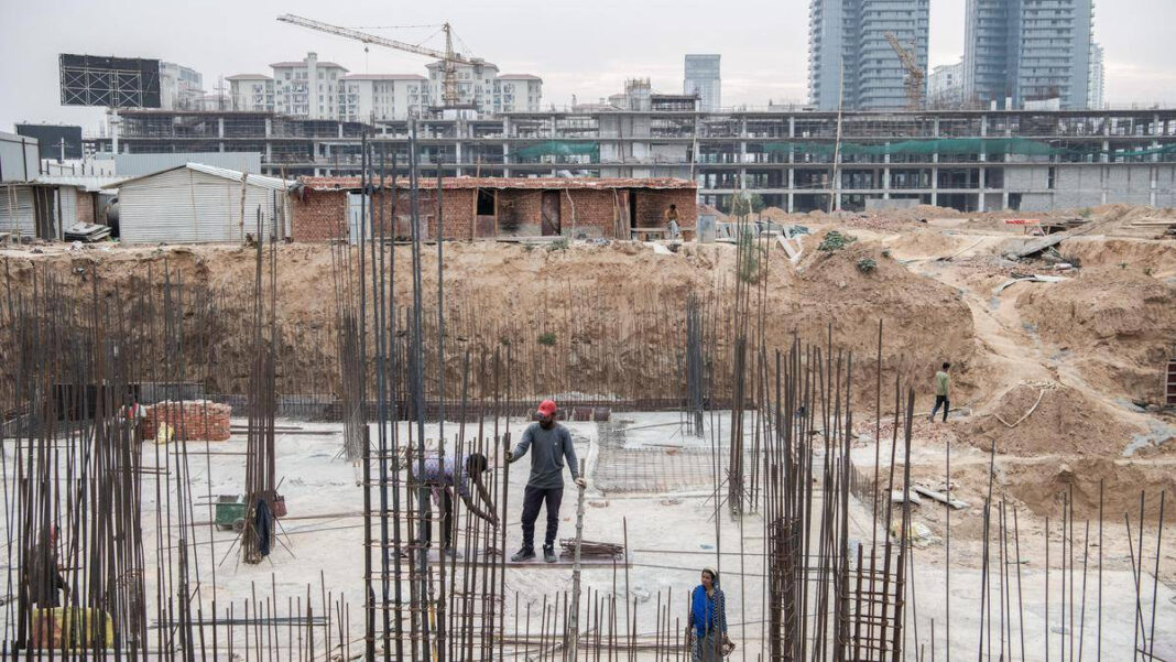 Gurugram to Freeze 71 Builders Bank Accounts Over Unpaid Homebuyer Dues Gurugram to Freeze 71 Builders' Bank Accounts for Unpaid Homebuyer Dues