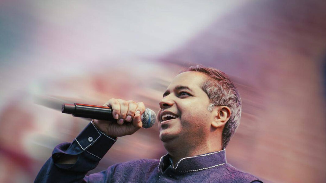 Discover the Fusion of Indian and Latin American Sounds in Muévete "Explore the Fusion of Indian and Latin American Music in 'Muévete'"