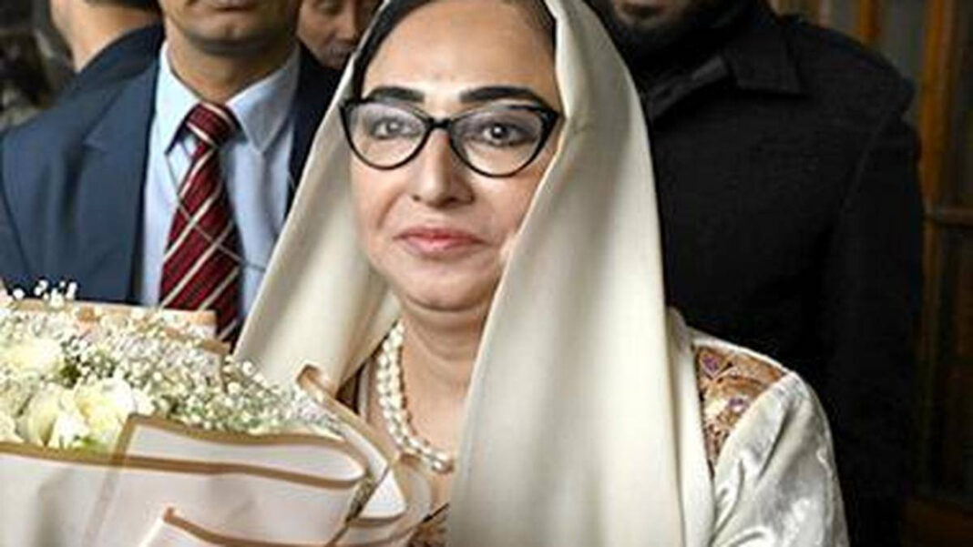 J&K Waqf chairperson Andrabi condemns assault on Kashmiri youth in Delhi J&K Waqf chairperson Andrabi condemns assault on Kashmiri youth in Delhi