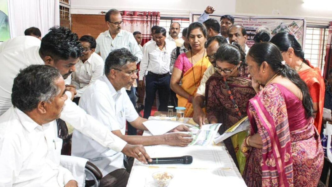 Belagavi DC: 30% of Praja Seva Applications Resolved Belagavi Deputy Commissioner Reports 30% of Praja Seva Applications Resolved