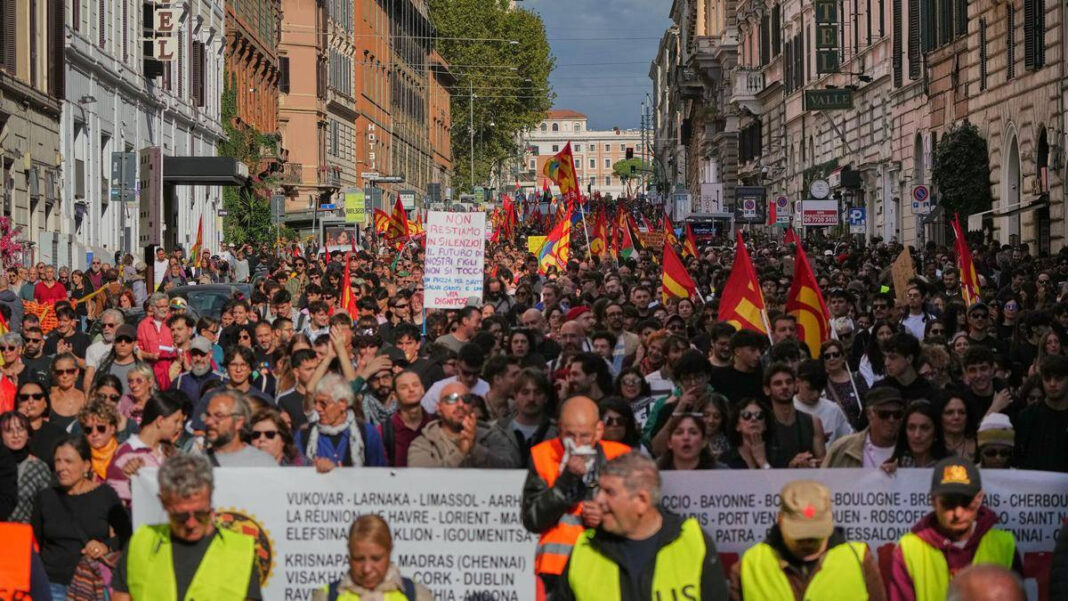 Thousands of students, workers protest in Italy under heavy security Thousands of students, workers protest in Italy under heavy security