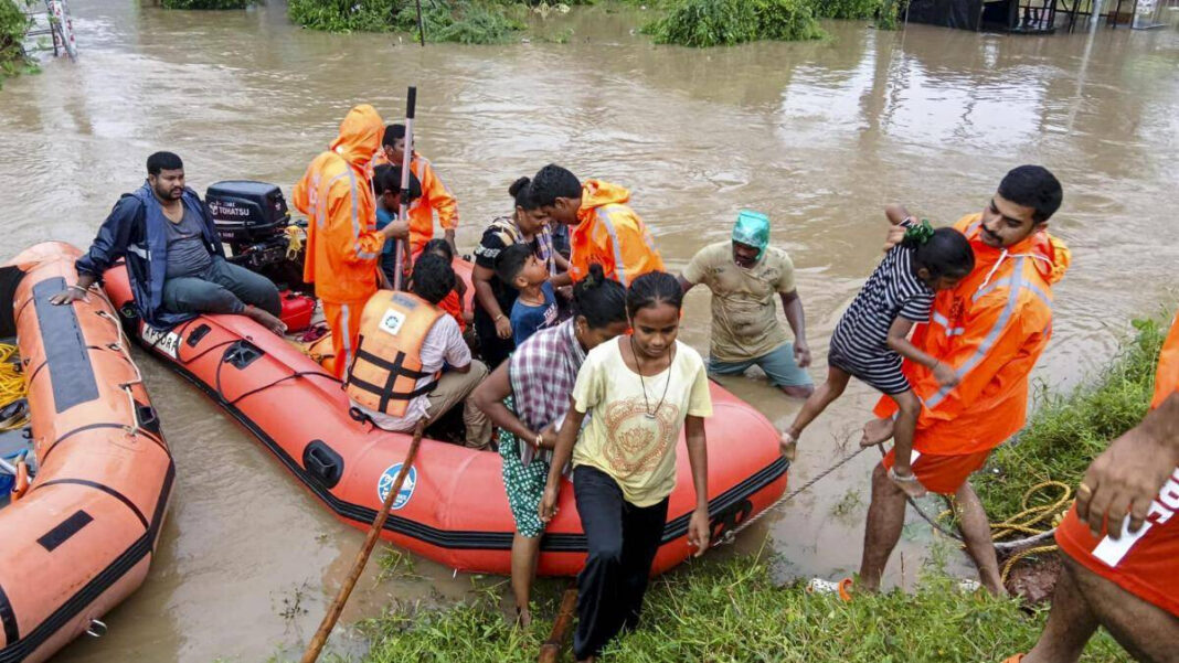 Cyclone Arnab LIVE: Amit Shah speaks with CMs of affected States, assures all support Cyclone Arnab LIVE: Amit Shah speaks with CMs of affected States, assures all support