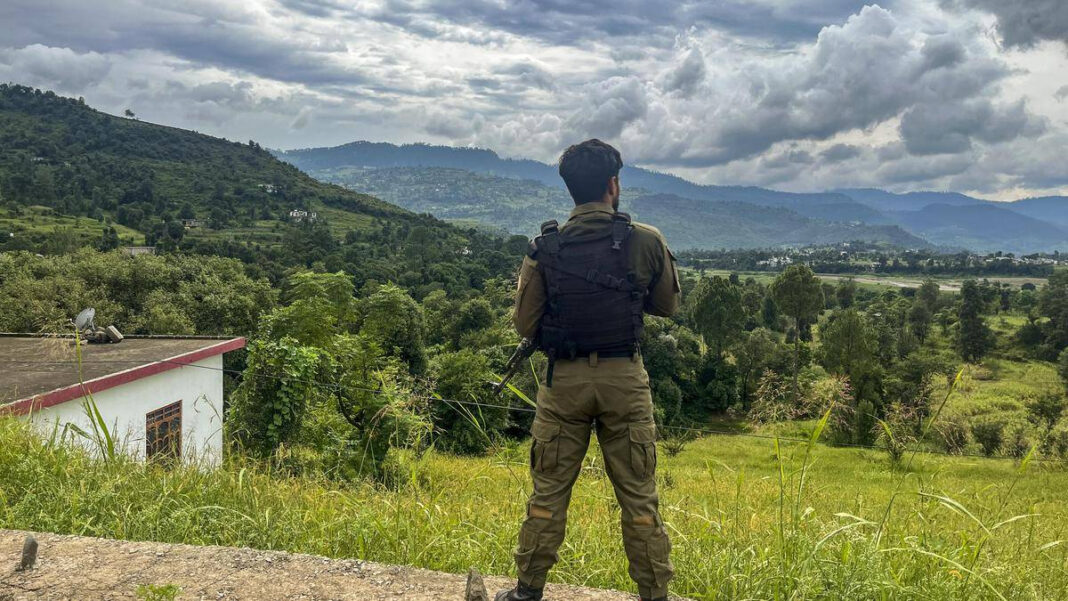 Security Forces and Police Launch Multiple Search Operations in Poonch, Jammu and Kashmir Poonch, Jammu and Kashmir: Security Forces and Police Launch Multiple Search Operations