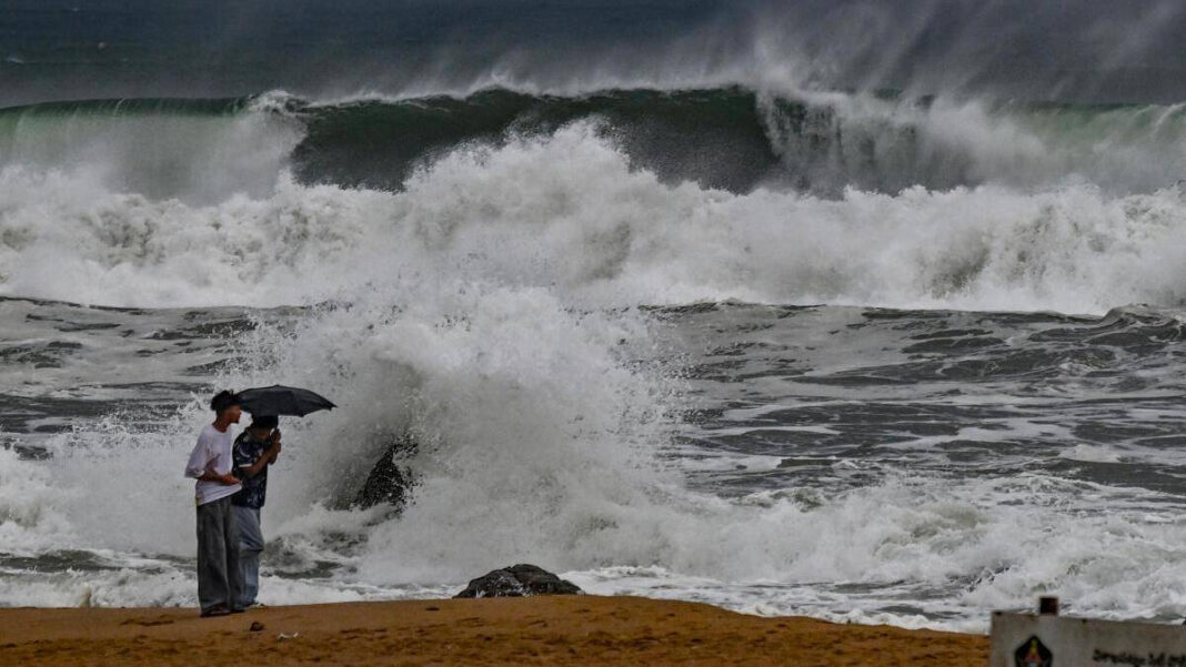 Cyclone Arnab: very heavy rainfall batters northern districts of A.P., one dead Cyclone Arnab: very heavy rainfall batters northern districts of A.P., one dead