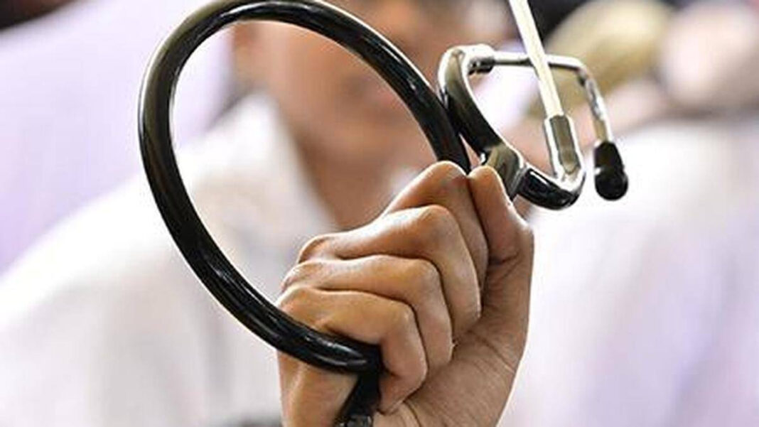 Karnataka makes app-based night-time attendance mandatory for doctors at taluk hospitals, PHCs Karnataka makes app-based night-time attendance mandatory for doctors at taluk hospitals, PHCs