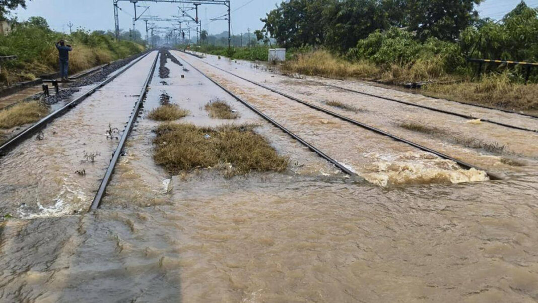 Cyclone Arnab: Bhubaneswar-Visakhapatnam Vande Bharat among 35 trains cancelled Cyclone Arnab: Bhubaneswar-Visakhapatnam Vande Bharat among 35 trains cancelled