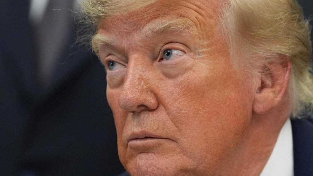 Trump's Executive Order Renames 'Artificial Intelligence' to 'Super Intelligence'