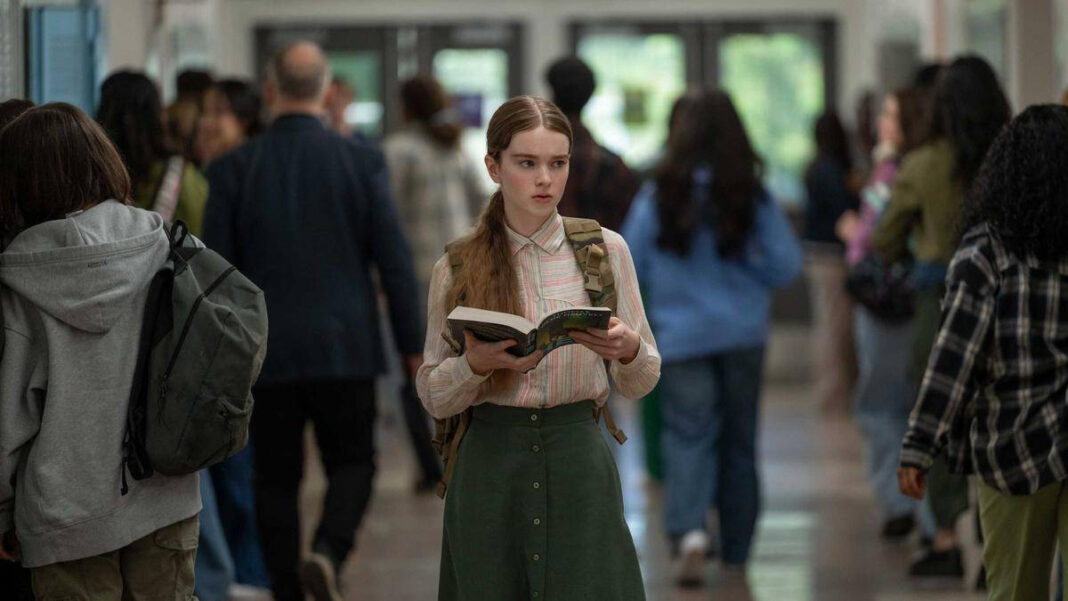 Mike Flanagans Carrie Series Review: Finding Humanity in Horror Exploring Humanity in Horror: A Review of Mike Flanagan's 'Carrie' Series